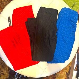 3 pairs of ruched leggings!